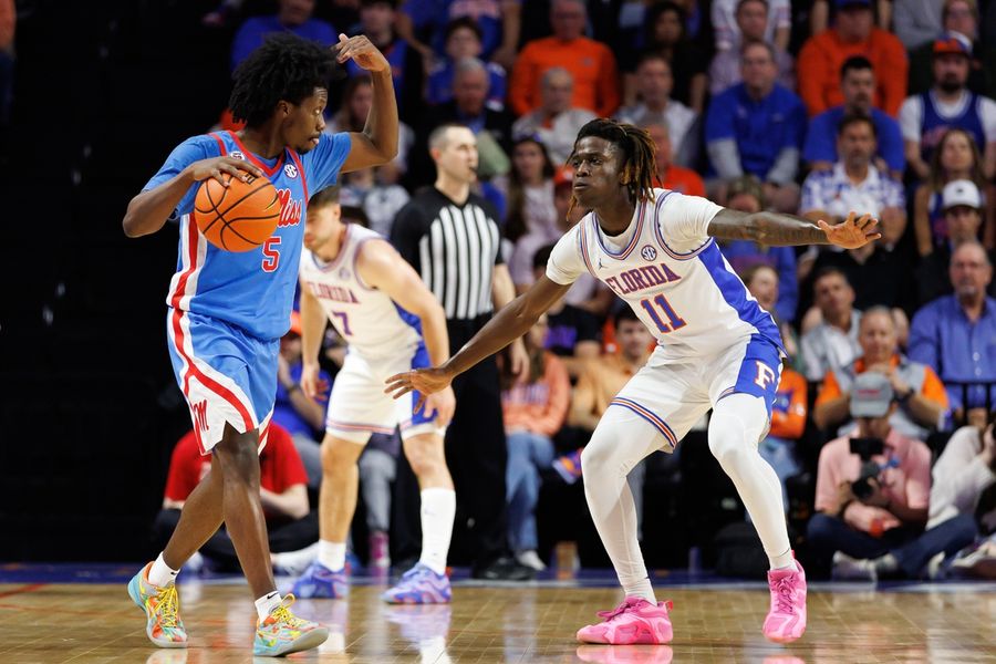 Ole Miss running nose-first into 2nd-round showdown vs. Arkansas