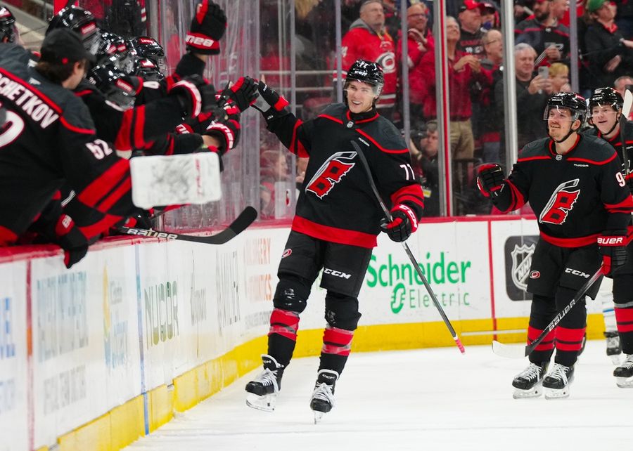 New Hurricanes Mark Jankowski, Logan Stankoven ride into Lightning rivalry